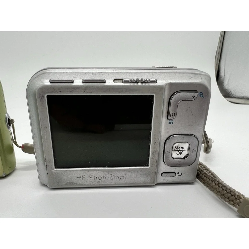 Lot Of 2 HP PhotoSmart M547 6.2MP Digital Cameras For Parts